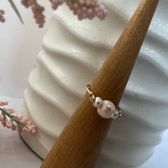 FRESHWATER Pearls & Pink Glass Beaded 14K Gold Filled Ring - Picture 7 of 12